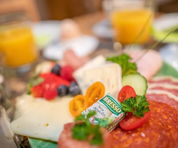 Gaestehaus Am Stadttor 3* Νάουμπουργκ